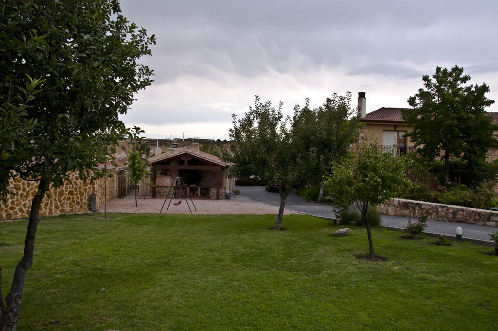 Hôtel Hospederia Gemma à La Lastrilla Extérieur photo
